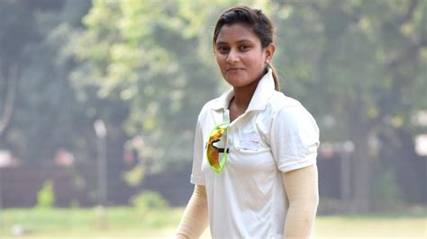 top 10 beautiful women cricketers