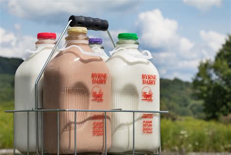 milk  glass bottles ny strawberry milk byrne dairy