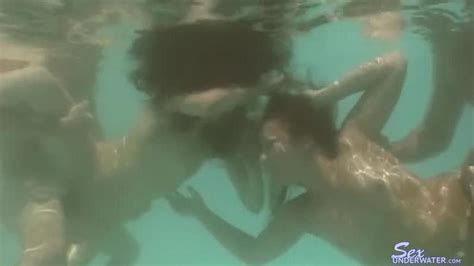 Underwater Pool Orgy Porn Videos