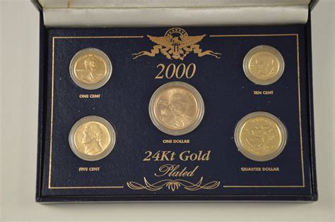 historic coin collection kt gold plated  proof set nicely packed  coins property room