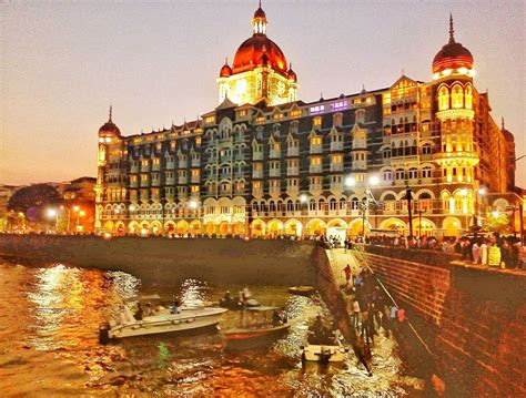 hotel taj mumbai  night hotel big ben landmarks