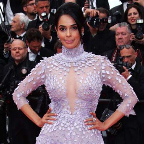 Bollywood Sex Symbol Mallika Sherawat Nude Nipples Through Her Dress In