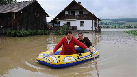 hochwasser in bayern und Österreich der süden versinkt im regen n tv de