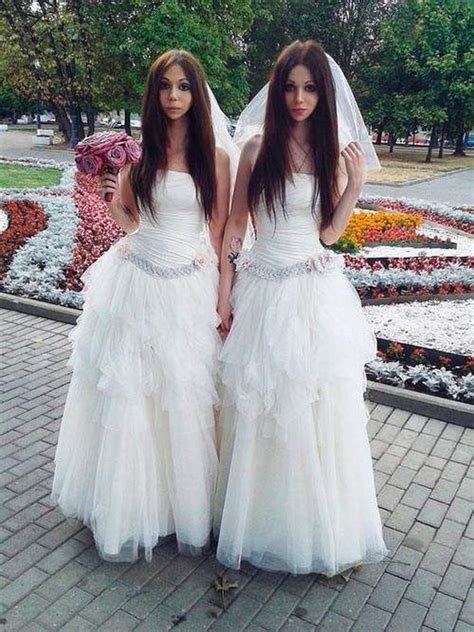 Seeing Double Twin Like Couple Wed In The Most