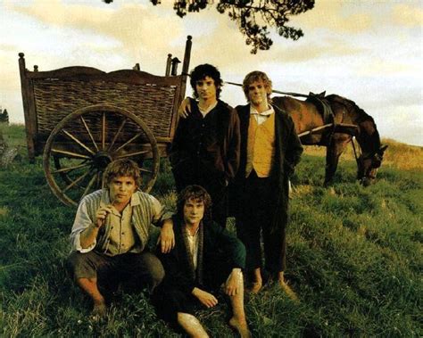 frodo sam merry  pippin      pictures    site lotr flame