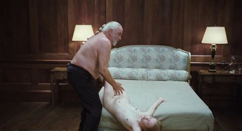 naked emily browning in sleeping beauty i