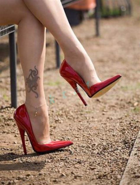 red patent pumps with extreme pointed toe and 130mm stiletto heel
