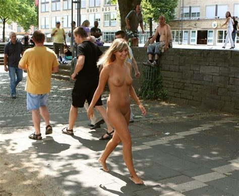 38 naked sexy amateur girls in public places worldwide the fappening leaked nude celebs