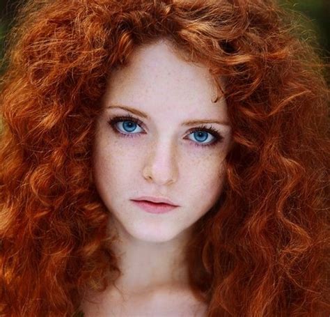 Magnificient Redhead Luvtolook Virtual Styling