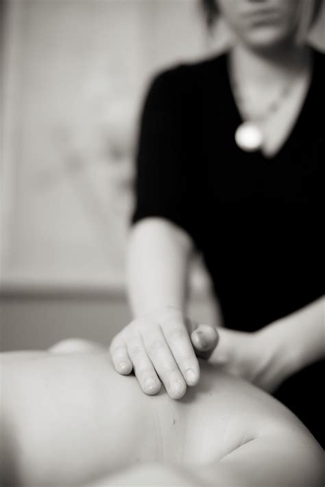 Pin By Alyfaly On Phyoga Photoshoot Massage Therapy Massage Therapy