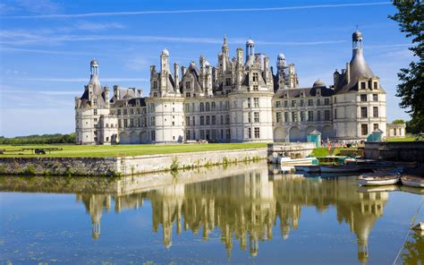 shato shambor zamok chateau de chambord frantsiya oformlenie windows