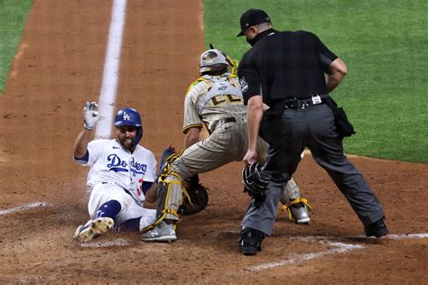 dodgers nlds game  win   padres   walk   park true blue la