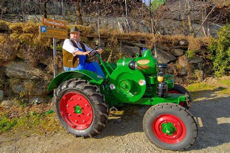 traktoren museum im passeiertal private sammlung porsche traktoren