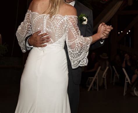 Allure Bridals Violet F110l Used Wedding Dress Save 54 Stillwhite