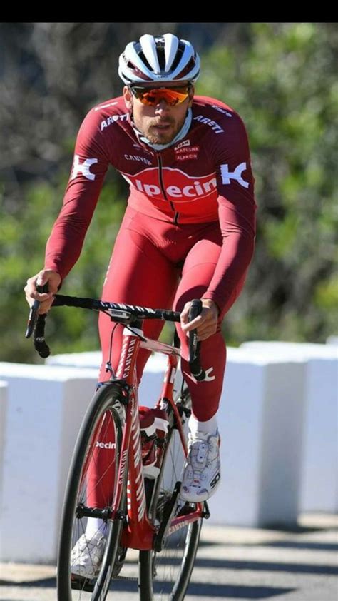 pin by 전정국 뷔 on suit in 2019 cycling outfit cycling wear lycra men