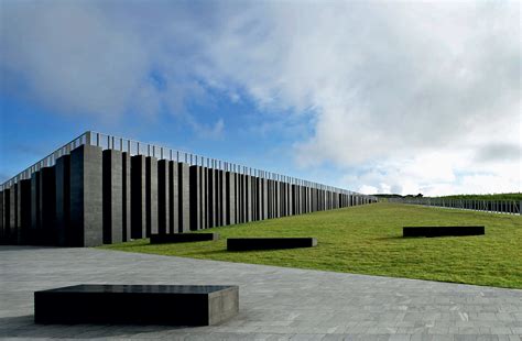 giants causeway visitor centre  heneghan peng architects   architecture