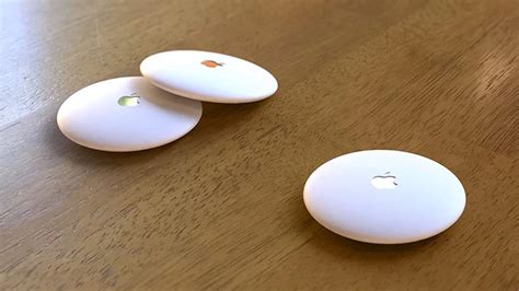 apple rumoured  launch airtags    attached  items  keys  relocation