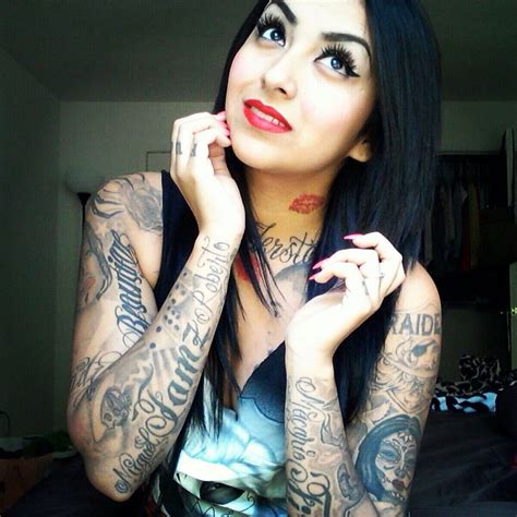 Tatto Model Nini Smalls Tattoos Neck Tattoo Beauty Tattoos