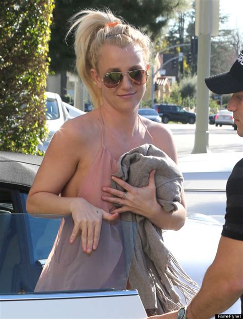 Britney Spears Flashes Sideboob In Loose Fitting Dress