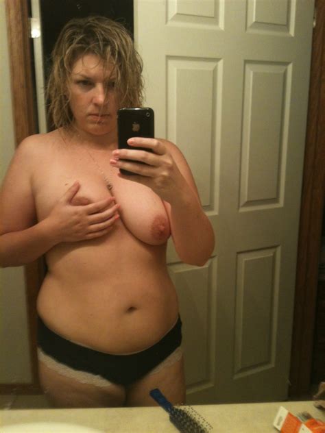 hot chubby ex girlfriend posing naked