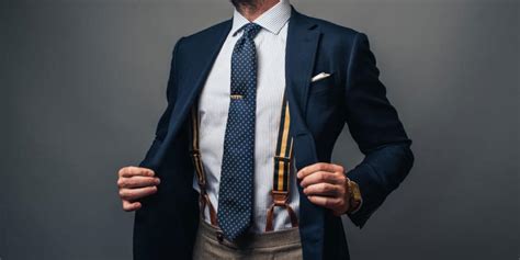 wearing suspenders   belt    fashion mistakes