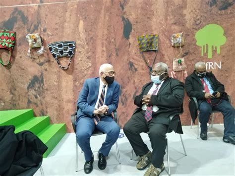 op  met milieu minister papoea nieuw guinea gesproken  zijn ervaringen met carbon