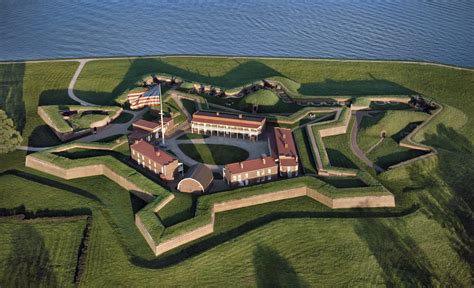 aerial views  prove  star forts   beautiful star fort