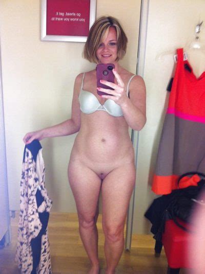Milfs No Panties Pics Naked Mature Photos And Cougar Selfies