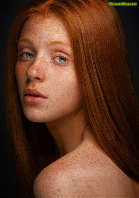 beautiful redheads and freckle girls on twitter red hair freckles