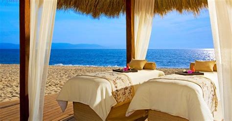 Enjoy A Relaxing And Well Deserved Couples Massage On The Beach I Can