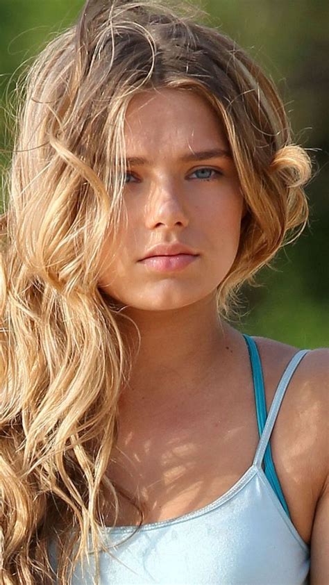 Blonde And Gorgeous Indiana Evans Actress 720x1280 Wallpaper