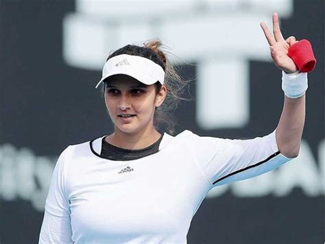 sania mirza first indian to win fed cup heart award donates all prize