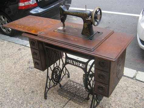 uhuru furniture collectibles  singer treadle sewing machine sold