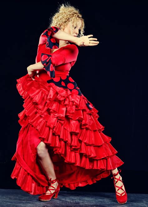 vanessa bates  flamenco dancer performance  club sting