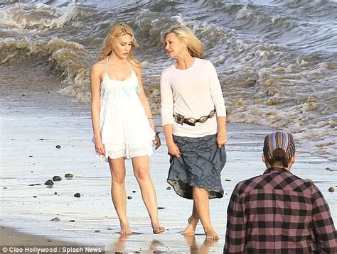 Olivia Newton John Daughter Chloe Lattanzi Pose For Pictures On A Beach