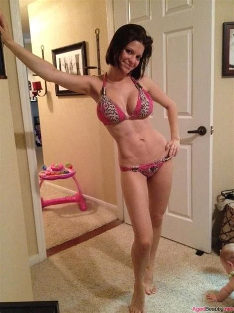 128 Best Images About Milfs On Pinterest Sexy Pink