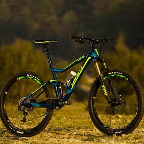 giant bicycles sporting goods sales  promotions