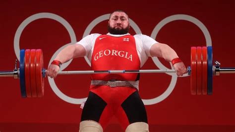 東京奧運／喬治亞舉重選手 Lasha Talakhadze 拿無限量級金牌，破三項世界紀錄！ Juksy 街星