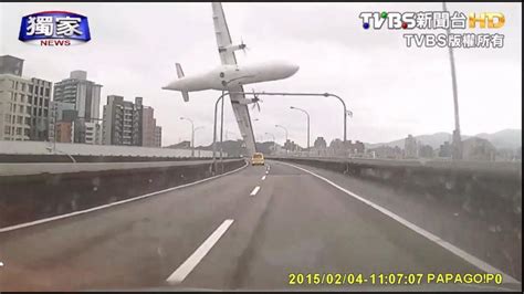 deadly plane crash caught  tape video abc news