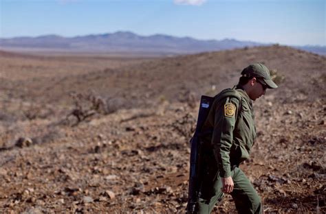 At Remote Outposts Border Agents Sift For Clues The New York Times