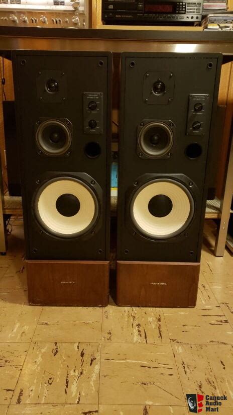 optimus   speakers  sale canuck audio mart
