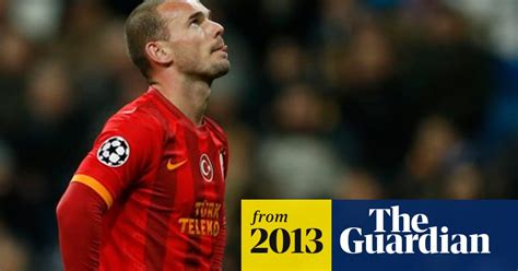 manchester united consider january move for wesley sneijder football
