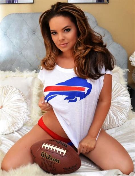 10 Jaw Dropping Reasons Why The Bills Have The Hottest Nfl Fans