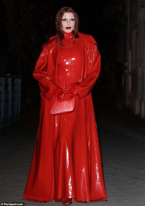 julia fox turns heads in a dramatic red latex outfit at the mac event