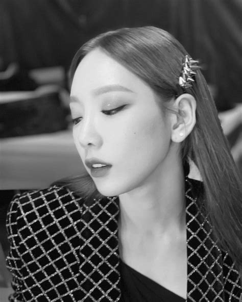 Pin De 𝖯𝗈𝗎𝗅𝗉𝗒 🤍 Em Kim Taeyeon ️ Em 2020 Snsd K Idols
