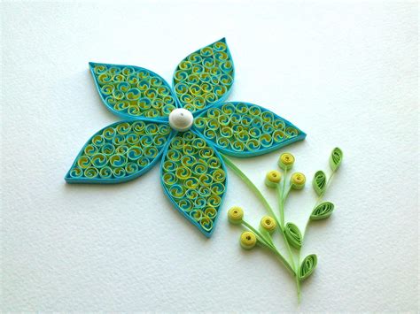 Simple Quilling Flowers