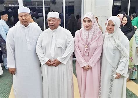 Dua Pekerja Yang Amat Mulia Tengku Muda Peluk Islam