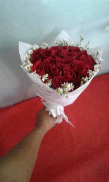 jual bunga wisuda buket bunga kado bunga mawar asli