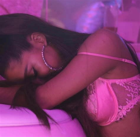Ariana Grande Fappening Sexy 8 Photos The Fappening