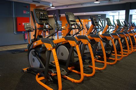 fitnessclub basic fit lievegem grote baan